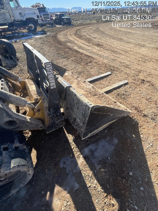 2024 ARROW MATERIAL HANDLING F5100CB - 72"