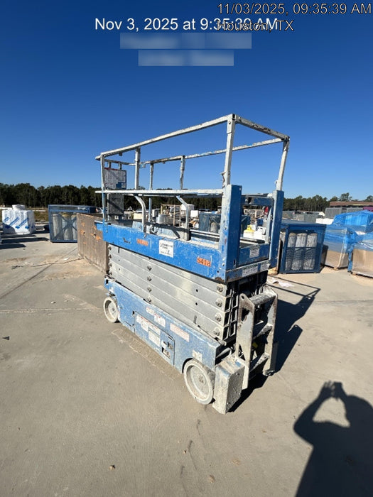 2017 Genie GS-3232 32' Narrow Electric Scissor Lift