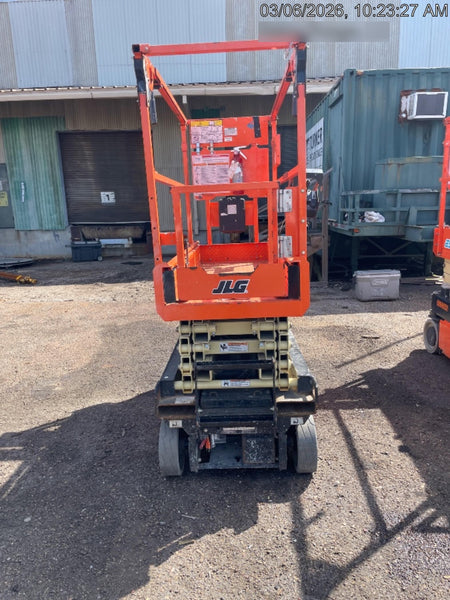 2024 JLG ES1932