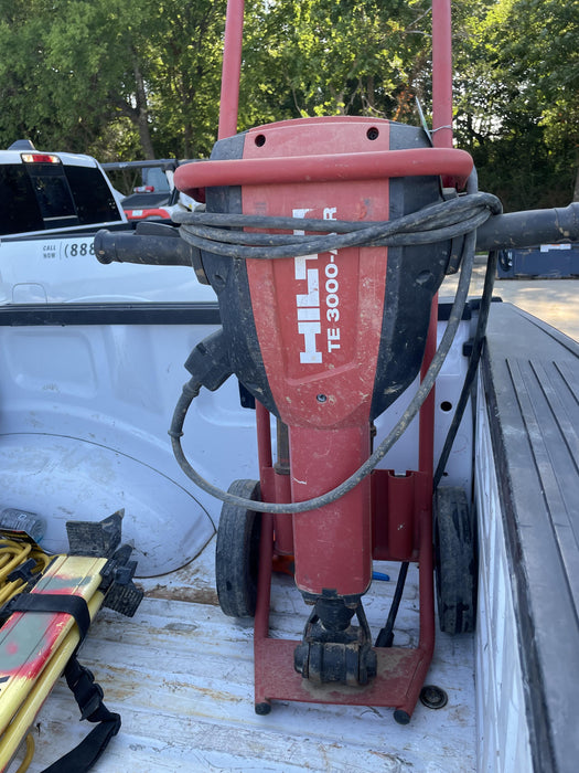 2020 HILTI TE 3000-AVR