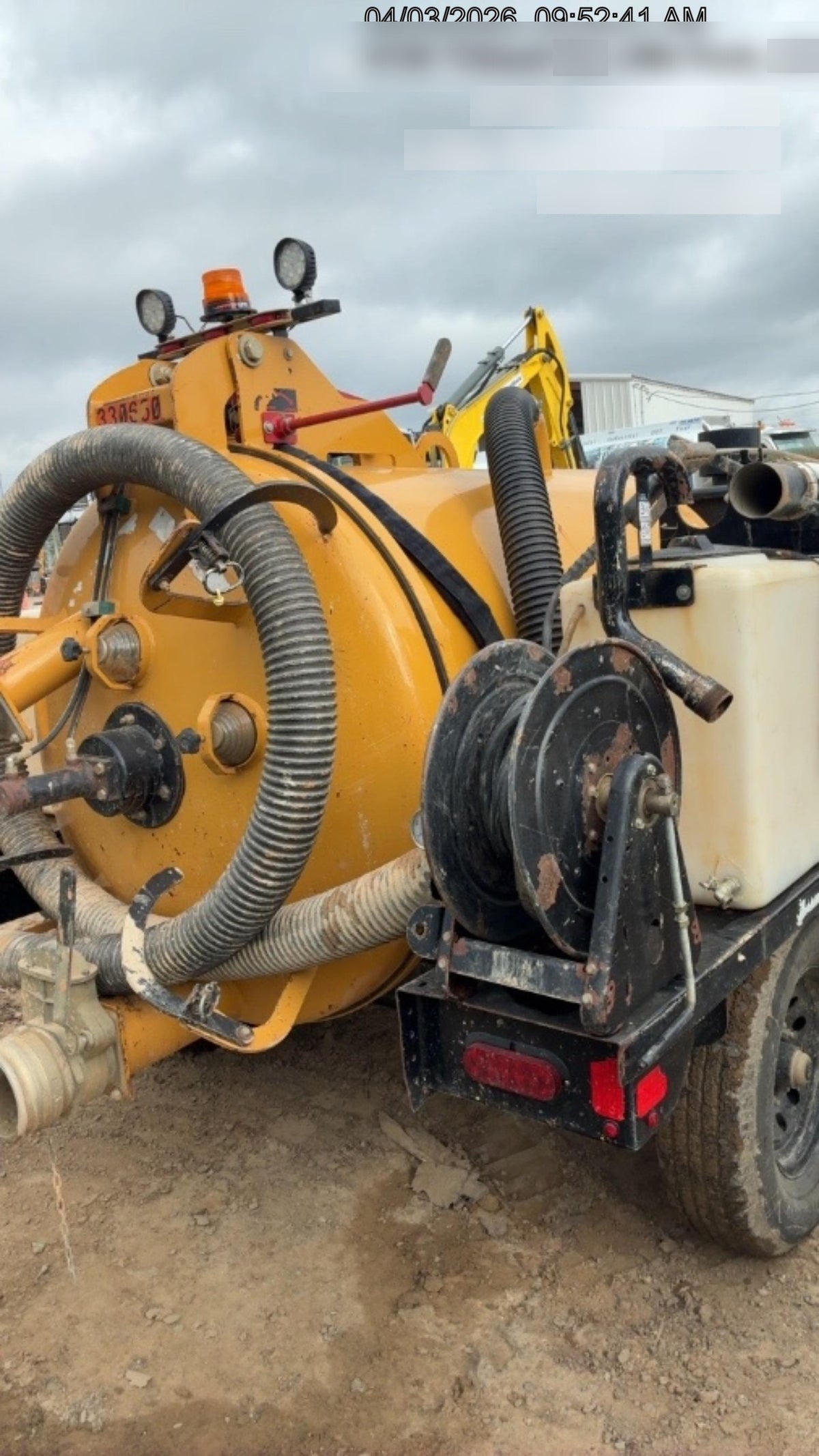 2023 VAC-TRON LP573XDT