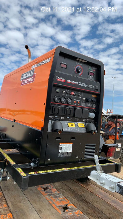 2021 Lincoln Electric Vantage 322 Vantage 322 Ready Pak 3 w/ Decals, ORANGE (includes trailer, cable rack, fender light kit) NO Telematics