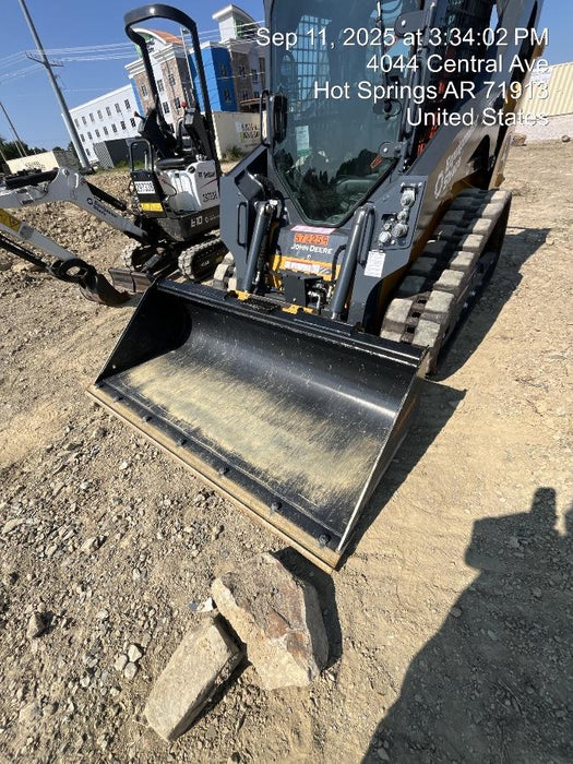 2025 JOHN DEERE 72" Skid Loader Bucket - John Deere C72