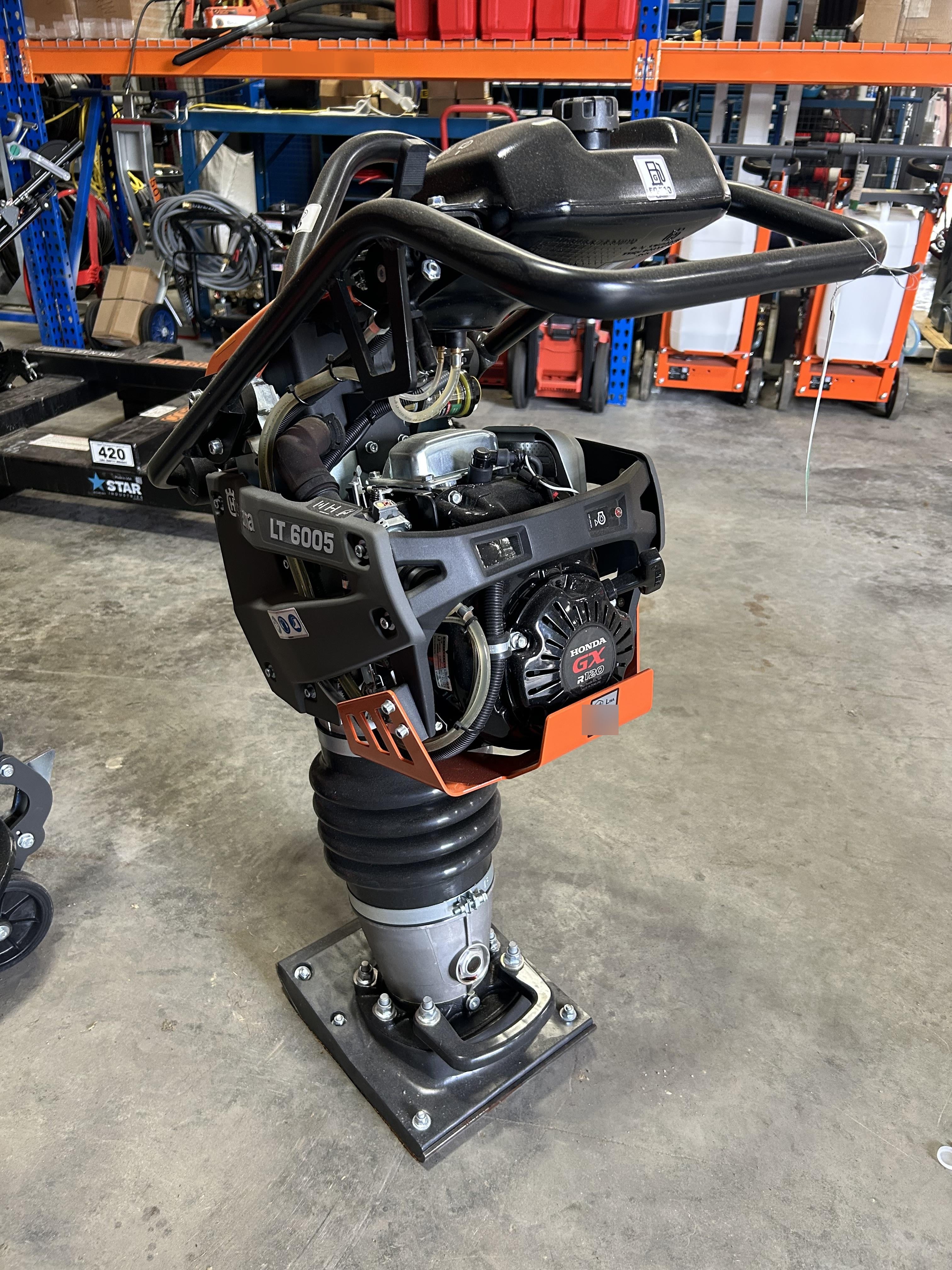 2024 HUSQVARNA LT6005