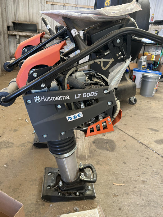 2025 HUSQVARNA LT5005