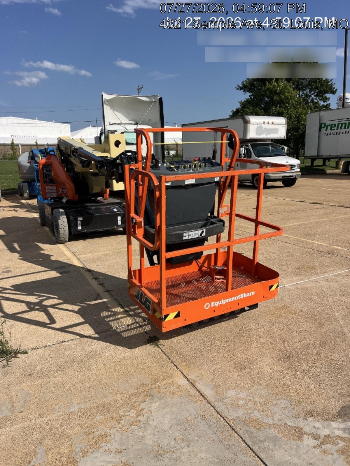 2025 JLG E400AJP Narrow