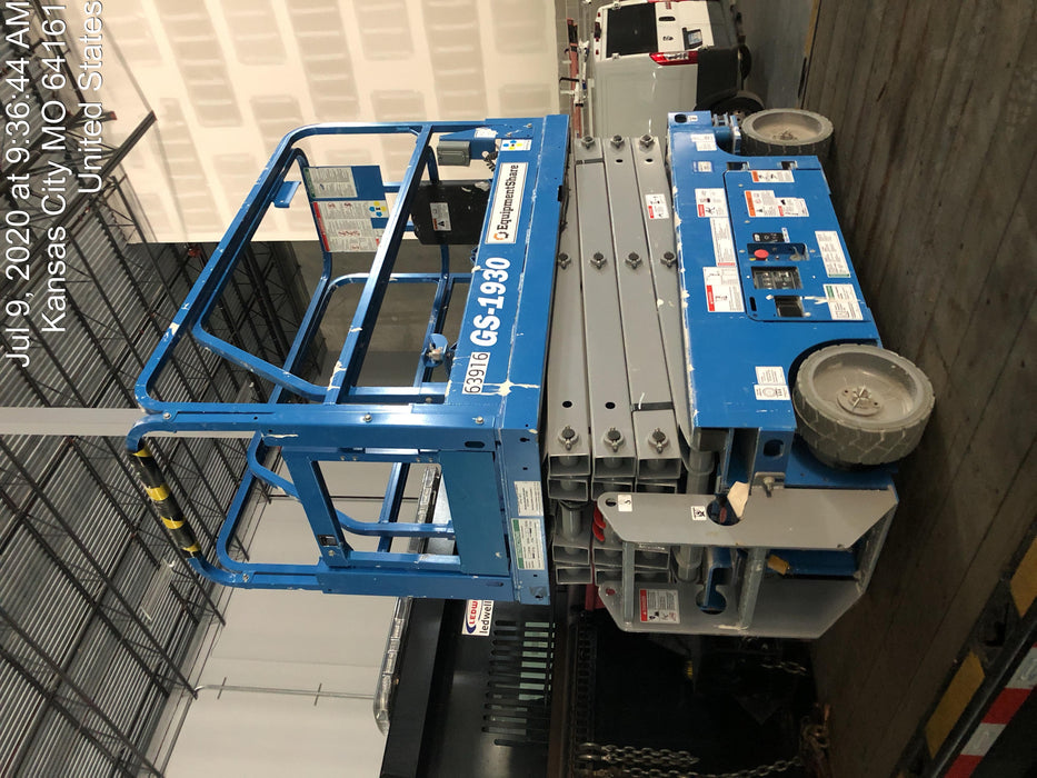 2020 Genie GS-1930 Solid Non Marking Tires, Beacon, Folding rails with half height swing gate