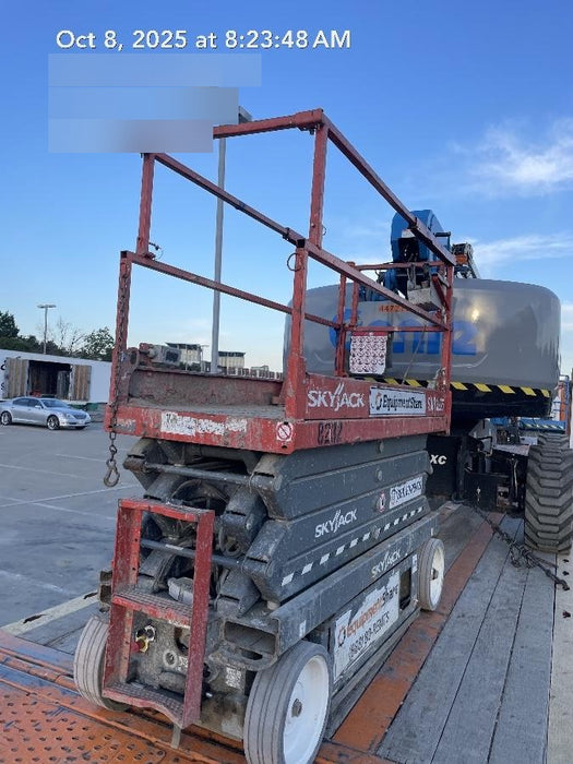 2018 Skyjack SJIII-3226 Skyjack SJIII3226 Scissor Lift w/Trojan Batteries