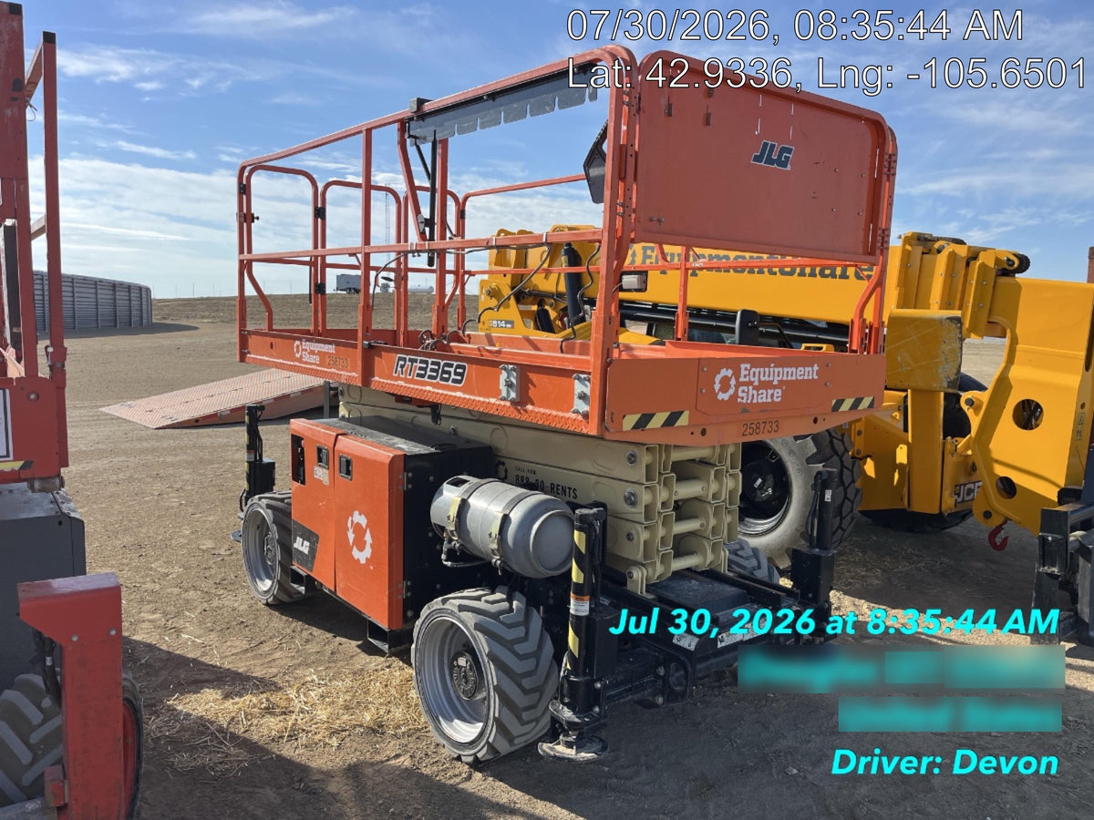 2022 JLG RT3369