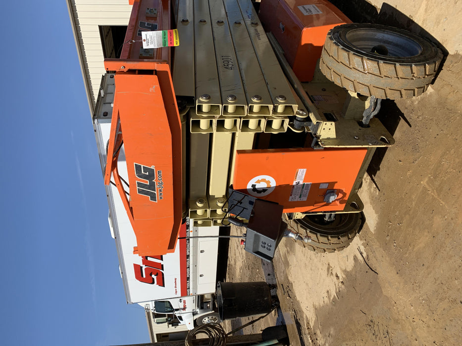 2019 JLG 4069LE