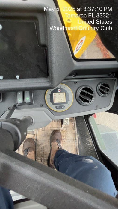 2025 WACKER NEUSON DW311 Cab Turf Tires