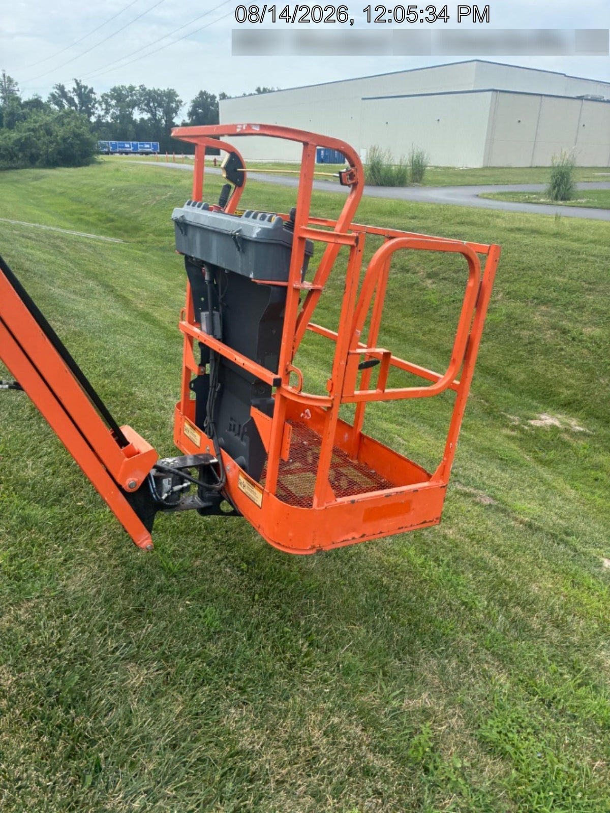 2020 JLG E400AJPN