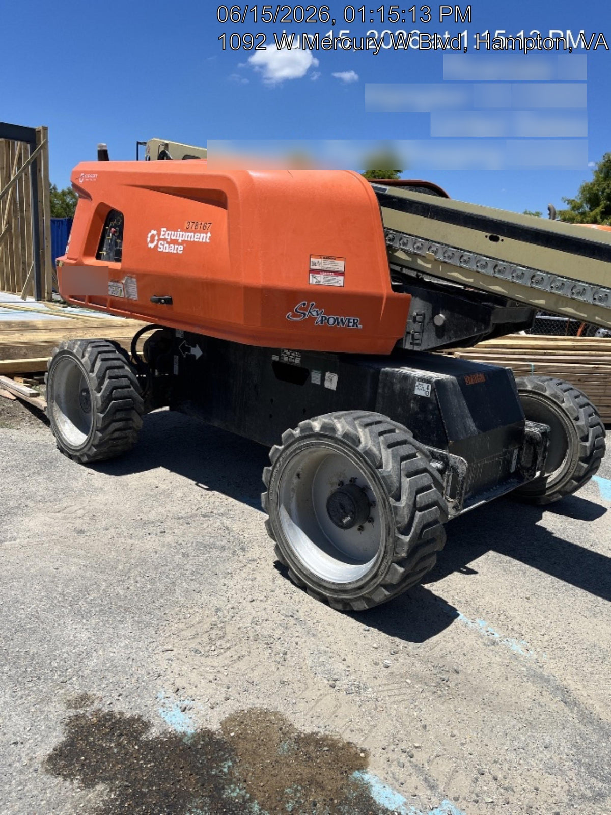 2023 JLG 660SJ
