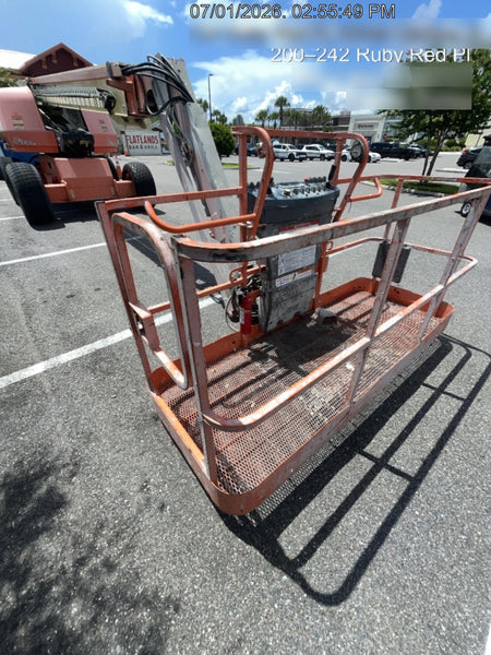 2019 JLG 660SJ