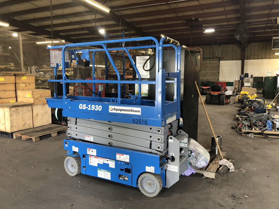 2020 Genie GS-1930 Solid Non Marking Tires, Beacon, Folding rails with half height swing gate