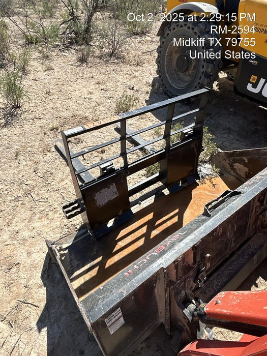 2025 ARROW MATERIAL HANDLING 60" Pallet Forks - Arrow