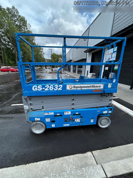 2023 GENIE GS-2632