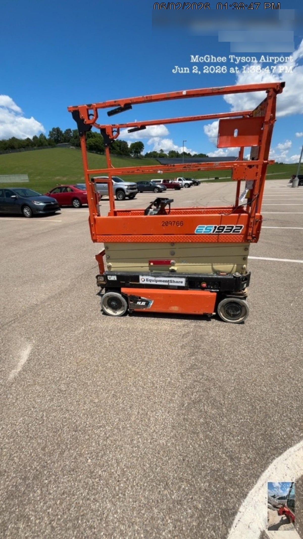 2022 JLG ES1932