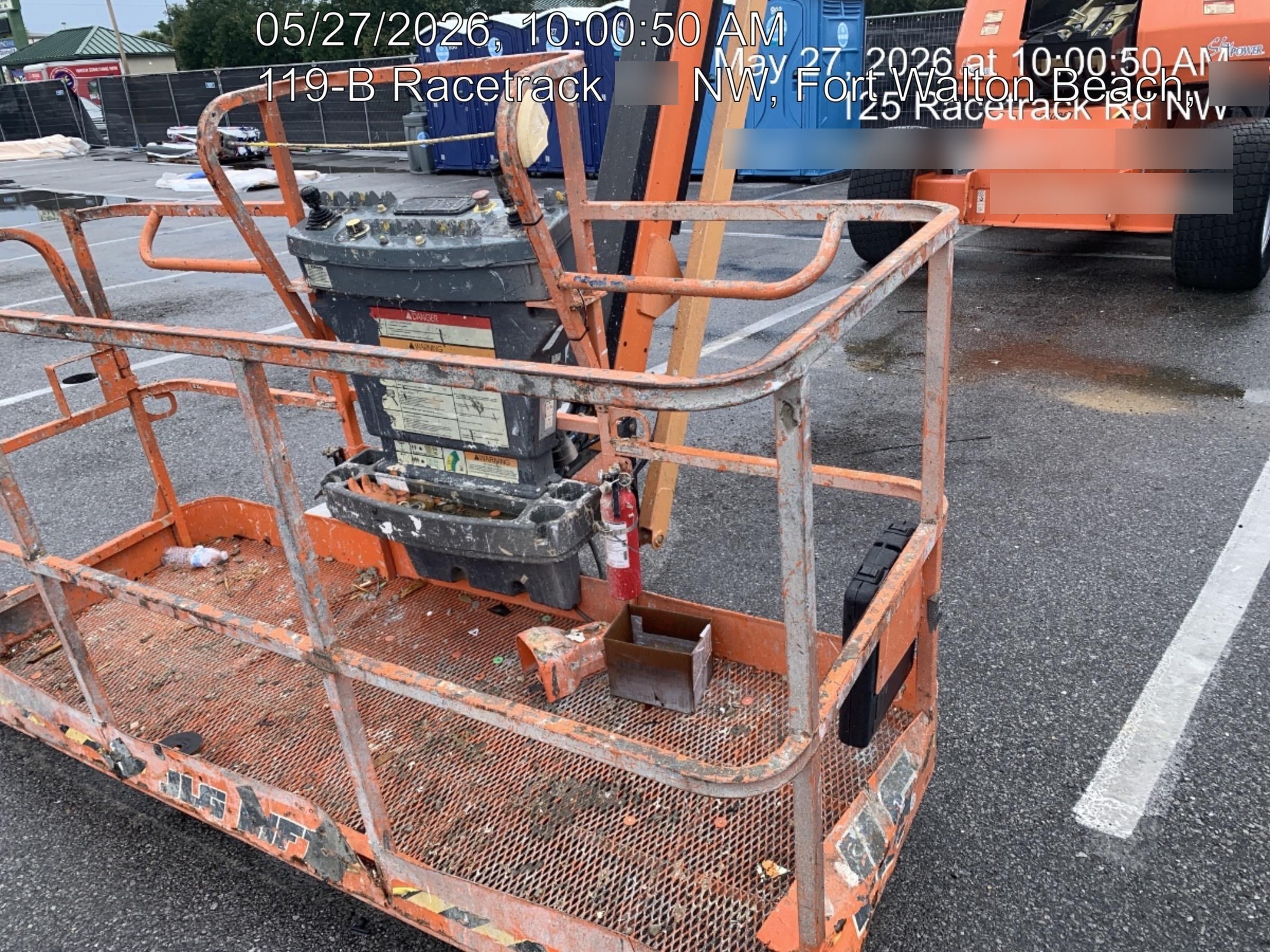 2022 JLG 660SJ