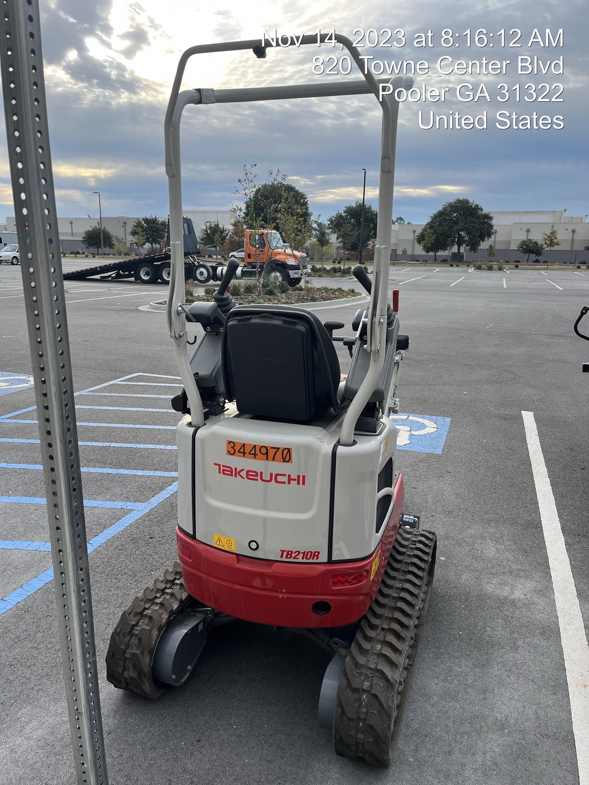 2023 TAKEUCHI TB210R