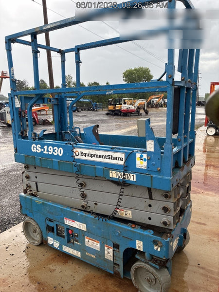 2020 Genie GS-1930 Solid Non Marking Tires, Beacon, Folding rails with half height swing gate