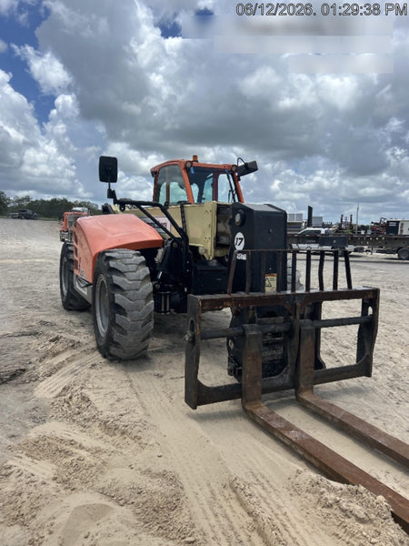 2023 JLG 1732