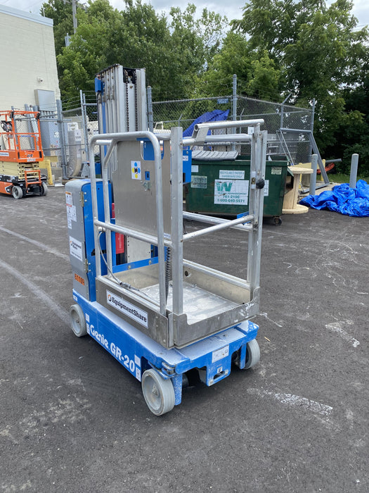 2019 GENIE GR-20