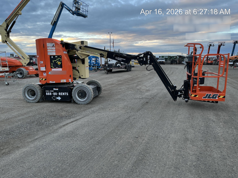 2025 JLG E300AJP