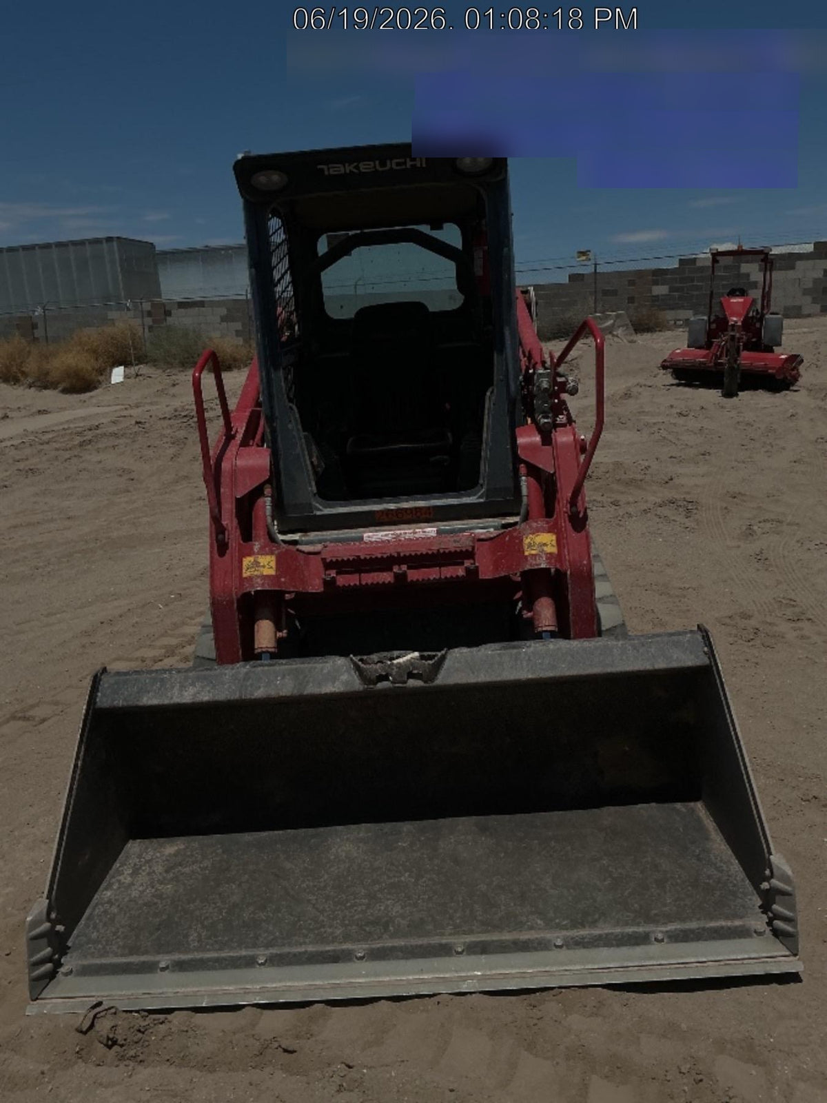 2022 TAKEUCHI TL8R2-R