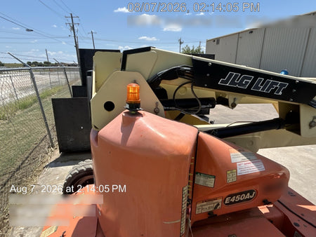 2019 JLG E450AJ