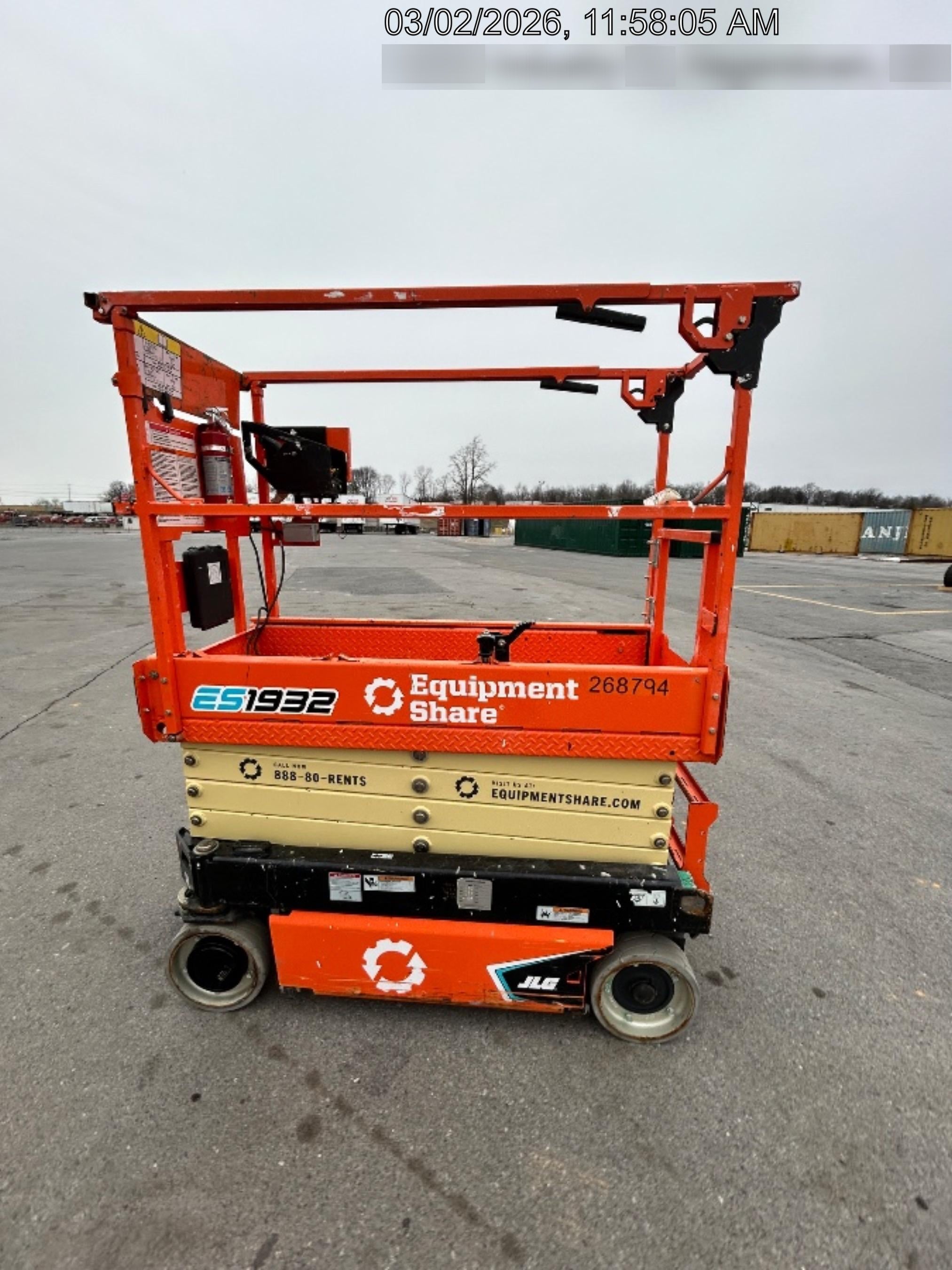 2022 JLG ES1932