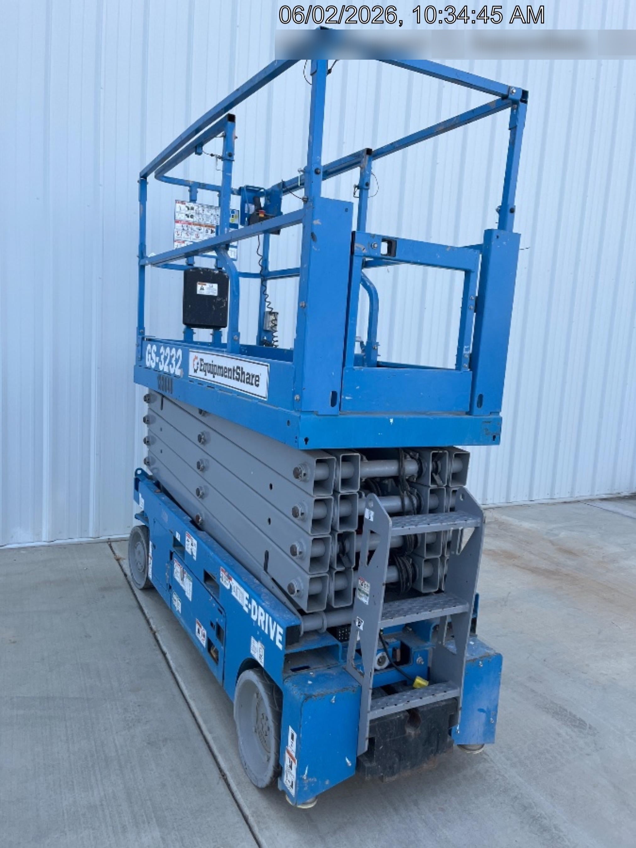 2021 GENIE GS-3232