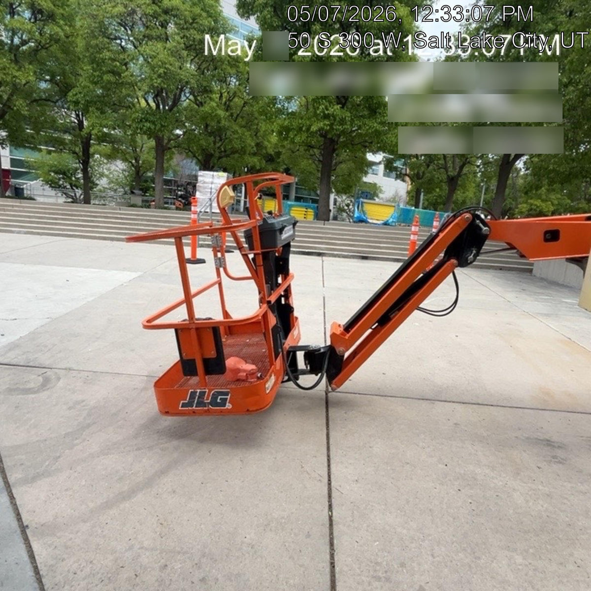 2019 JLG E450AJ