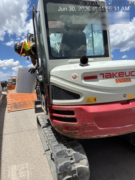 2021 TAKEUCHI TB250-2C