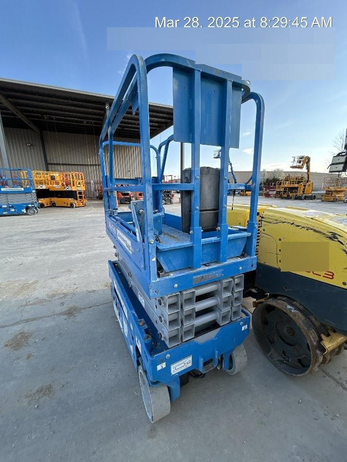 2020 Genie GS-1930 Solid Non Marking Tires, Beacon, Folding rails with half height swing gate