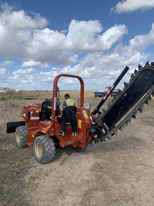 2021 DITCH WITCH RT45A
