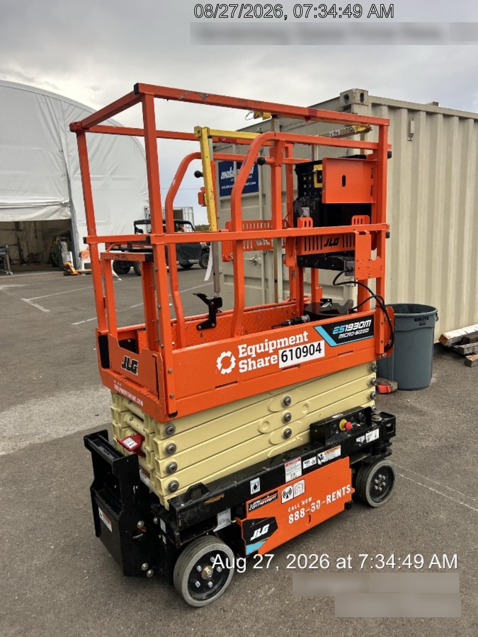 2022 JLG ES1330L
