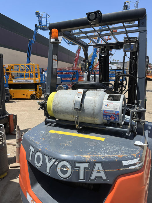 2022 TOYOTA 8FGU25 LP w/ Scale