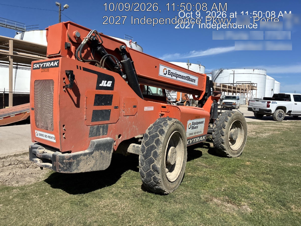 2022 SKYTRAK 8042