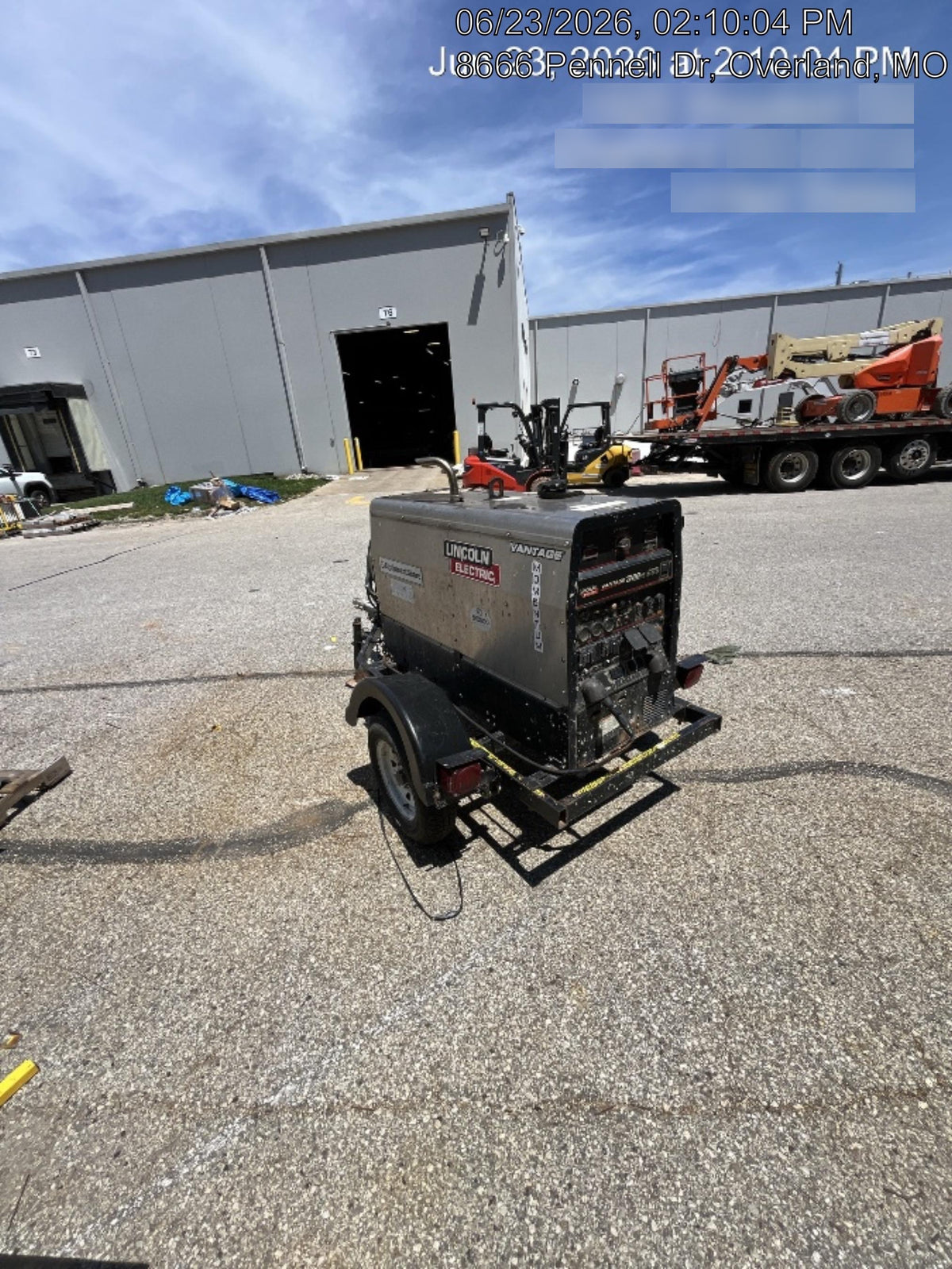 2019 Lincoln Electric Vantage 322 Welder Ready-Pak 3, Two wheel trailer, Fender and Light kit, Cable Rack