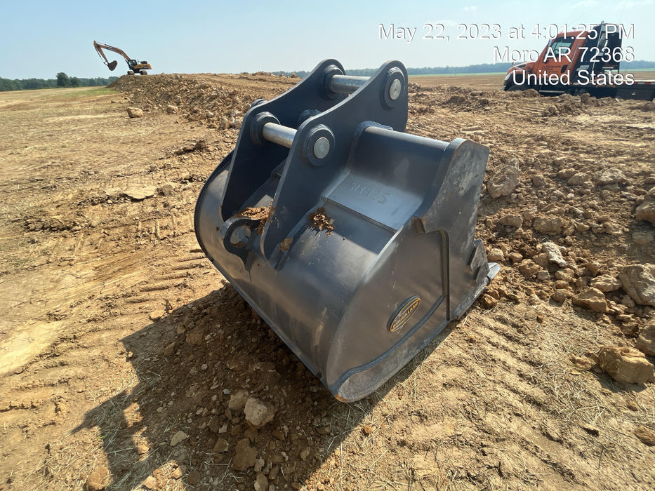 2023 STRICKLAND 60" Bucket - Strickland