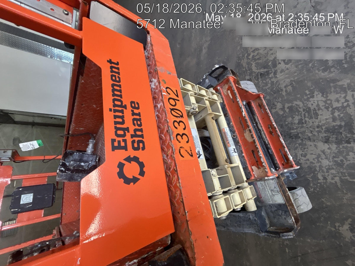 2022 JLG ES1932