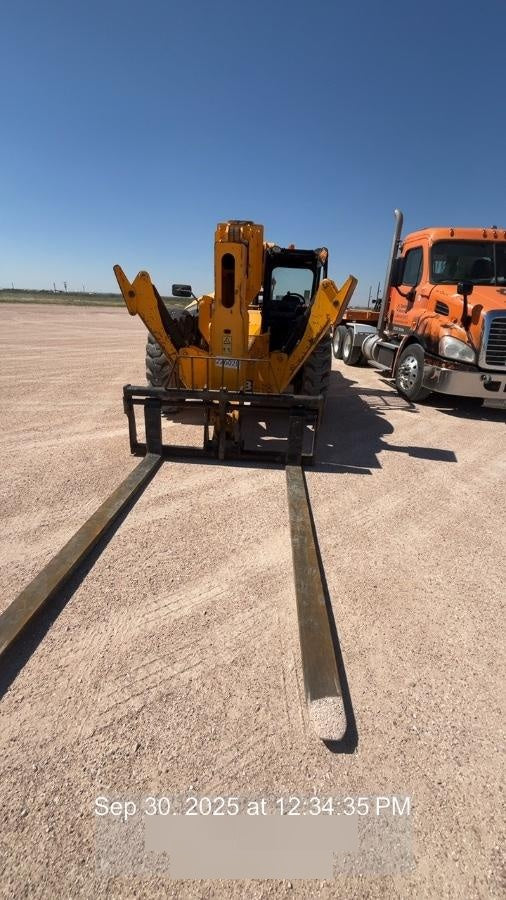 2022 JCB 512-56