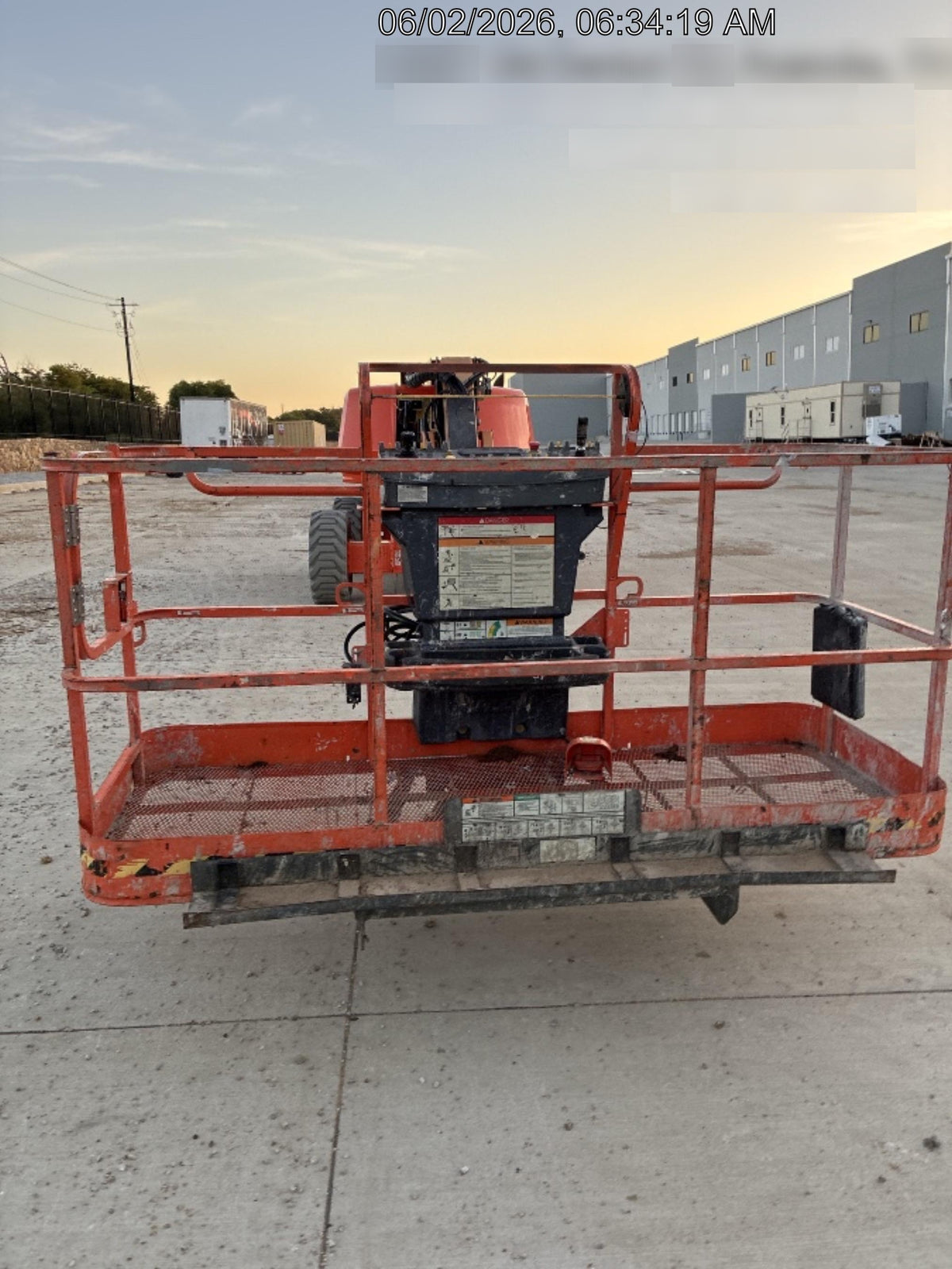 2022 JLG 660SJ