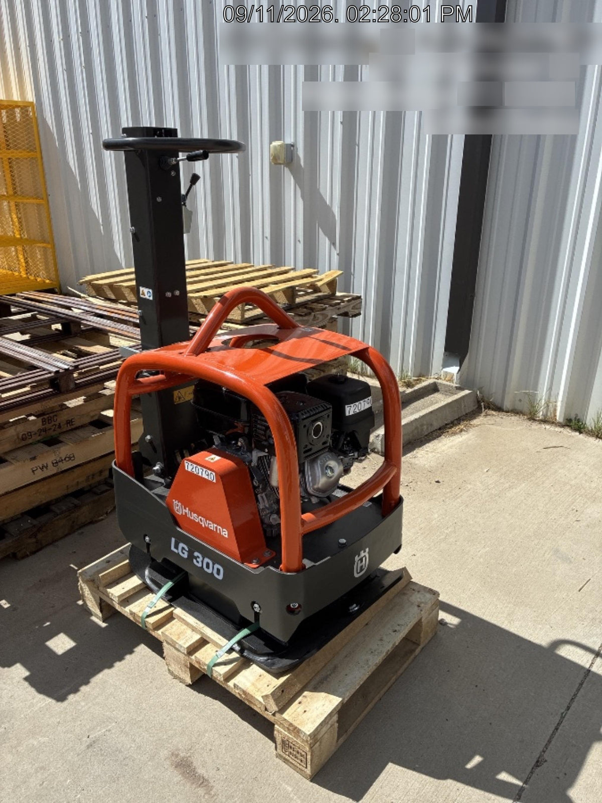 2026 HUSQVARNA LG300