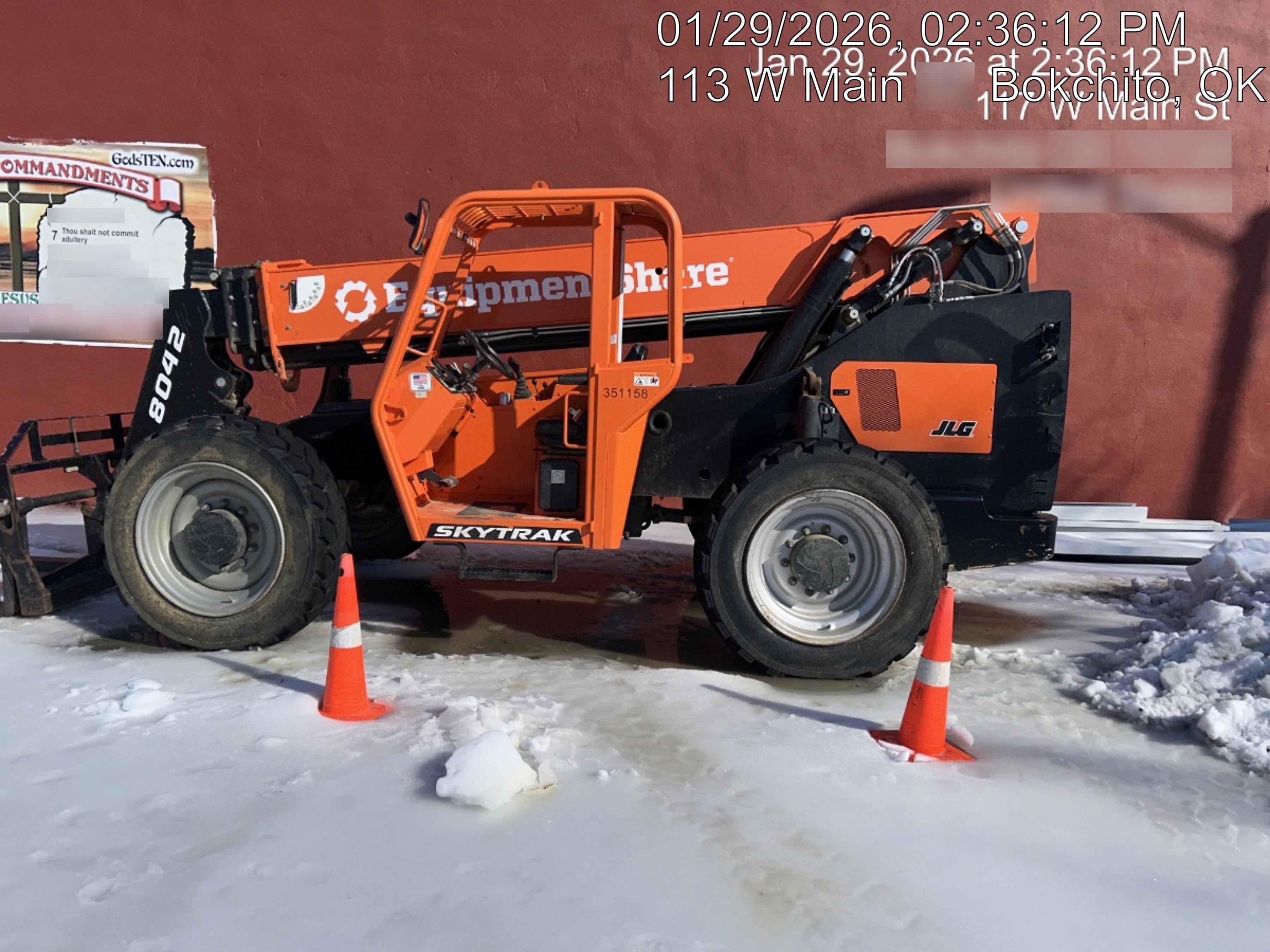 2023 SKYTRAK 8042