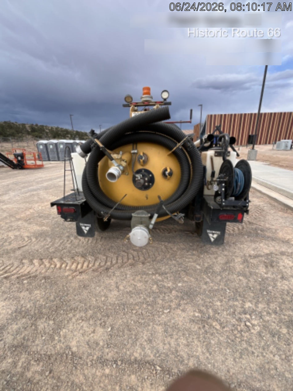 2023 VAC-TRON LP573XDT