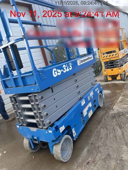 2020 Genie GS-3232 Standard, Folding half height swing gate, 800W Inverter