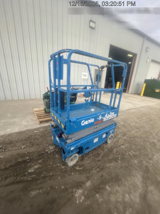 2022 GENIE GS-1432