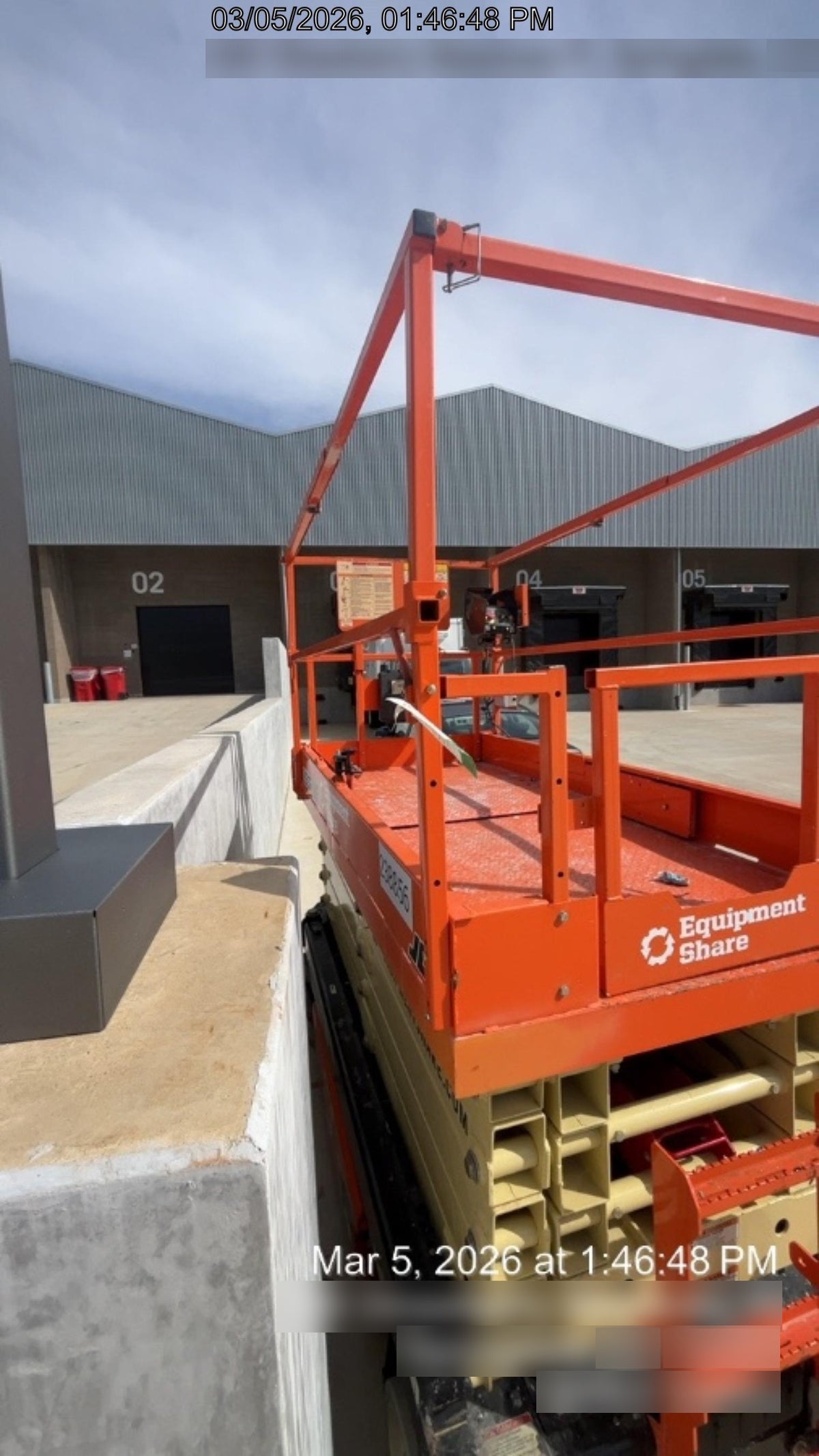 2022 JLG ES3246